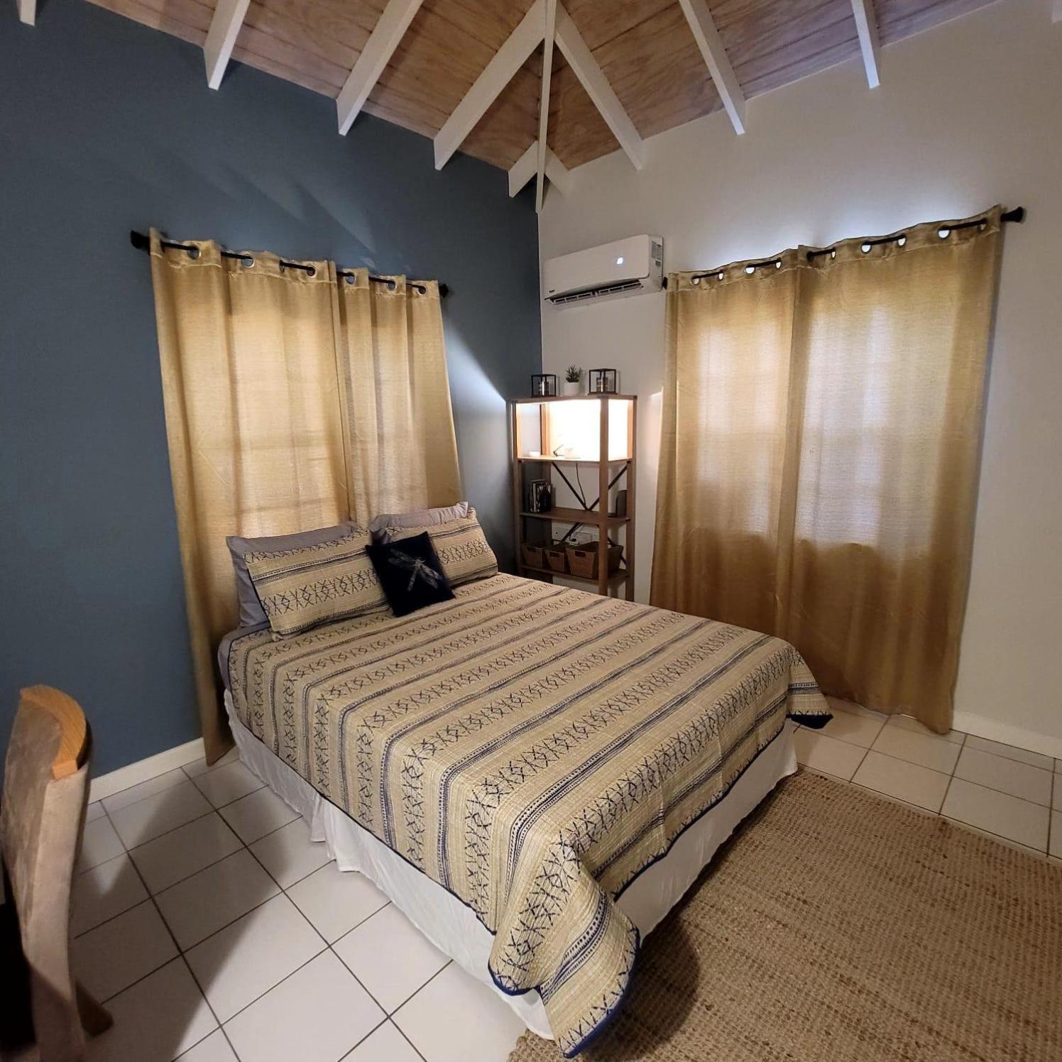 Silver View Apartments St. George's Εξωτερικό φωτογραφία