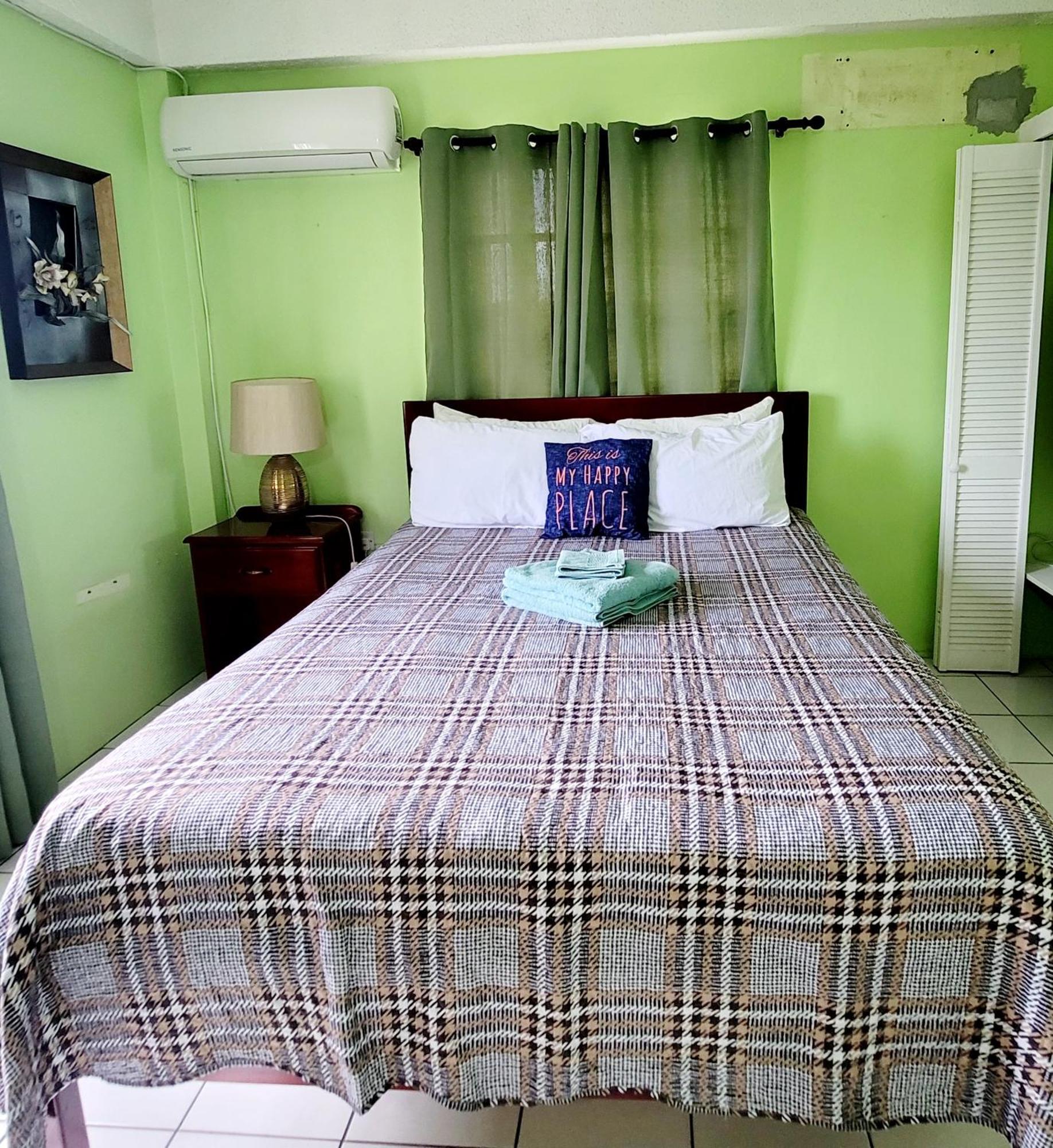 Silver View Apartments St. George's Εξωτερικό φωτογραφία