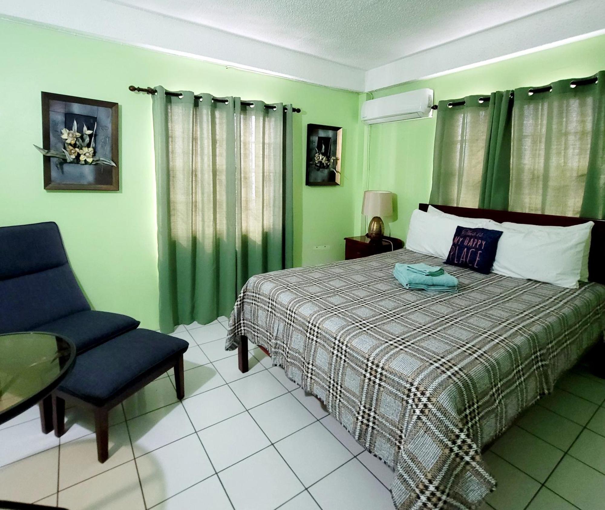 Silver View Apartments St. George's Εξωτερικό φωτογραφία